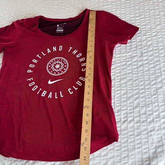 Nike women’s M Portland thorns football club FC scoopneck red performance Tee - Picture 7 of 10